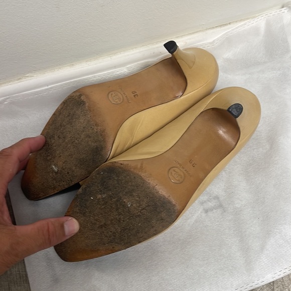 Vintage authentic Chanel nude/black toe cap pump (39) - Picture 4 of 7